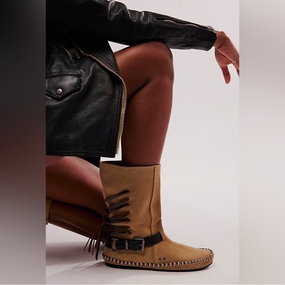 New FREE PEOPLE CORONADO MOCC BOOTS - Picture 1 of 2